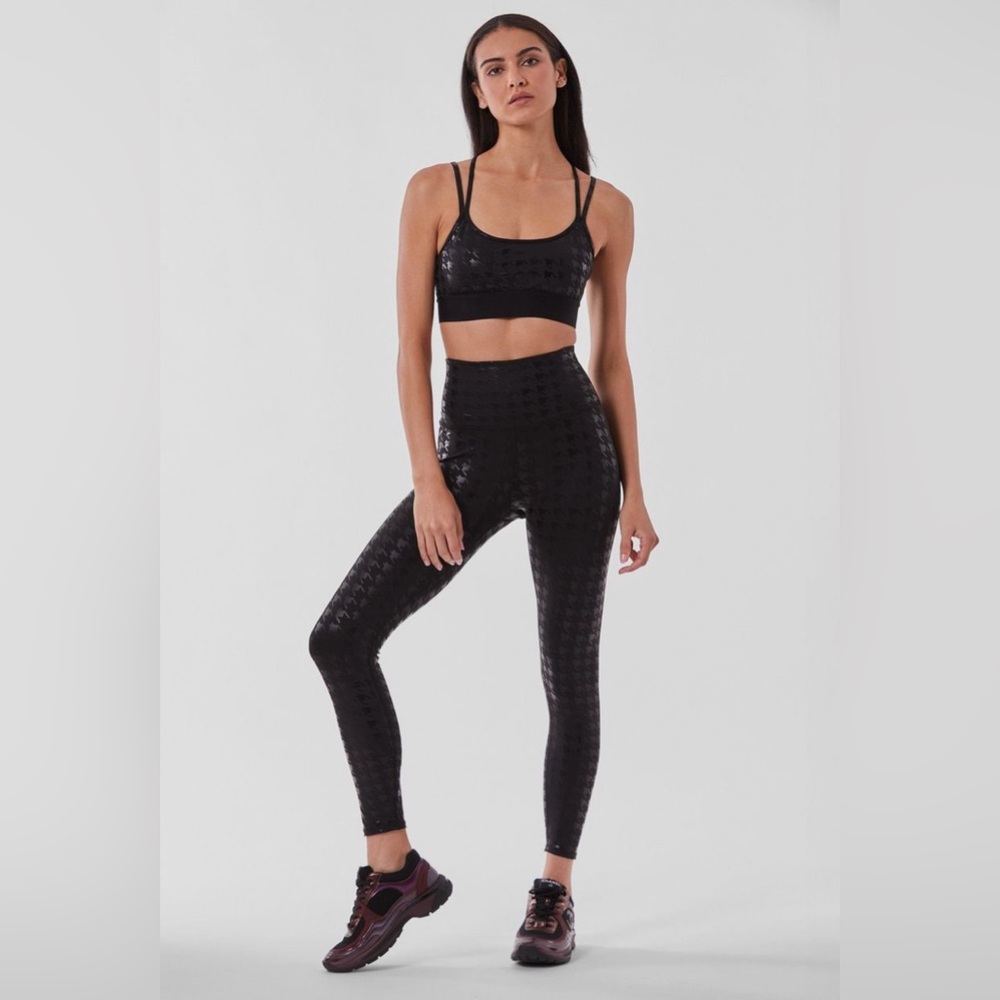 NWT- NOLI high end leggings - size small